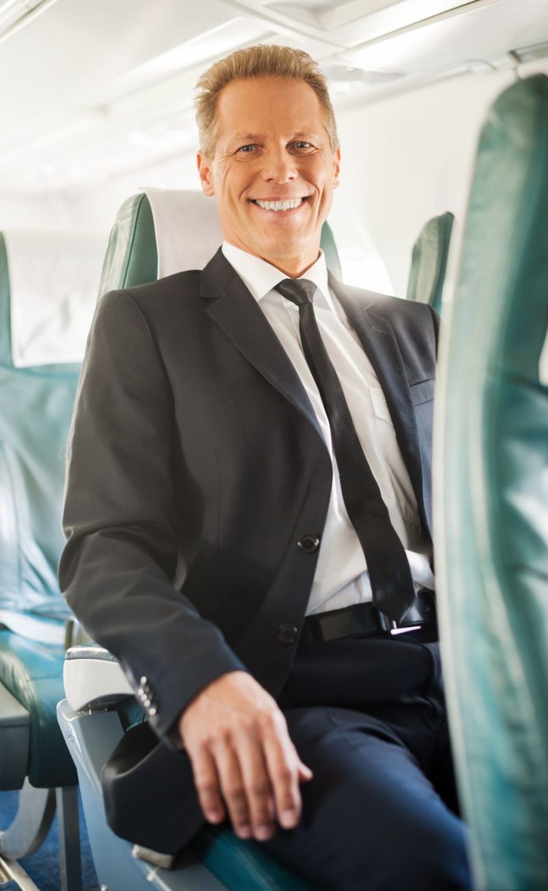 ready-to-flight-confident-mature-businessman-sitti-TBMS9JC.jpg